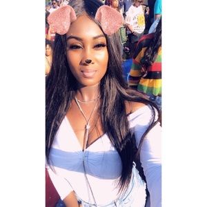 Meet your Posher, Chanelle